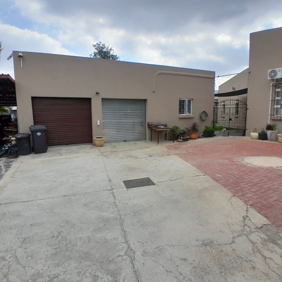 3 Bedroom Property for Sale in Bodorp North West